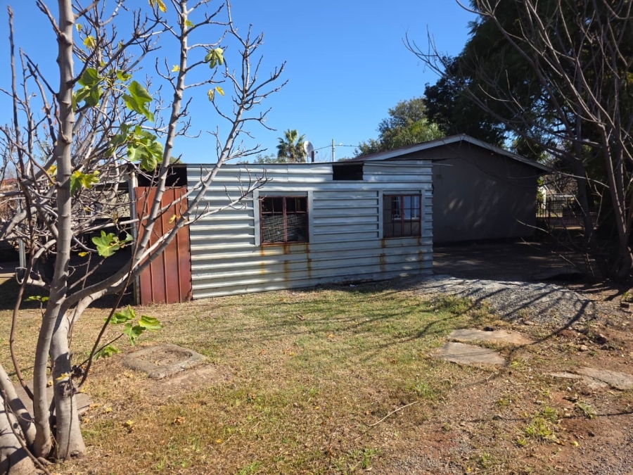 3 Bedroom Property for Sale in Oos Einde North West